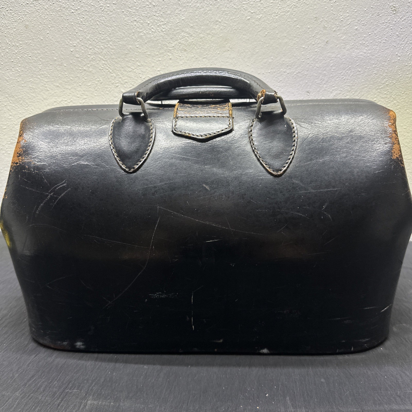Vintage Kruse Leather Doctor’s Bag – Top Grain Cowhide – With Contents
