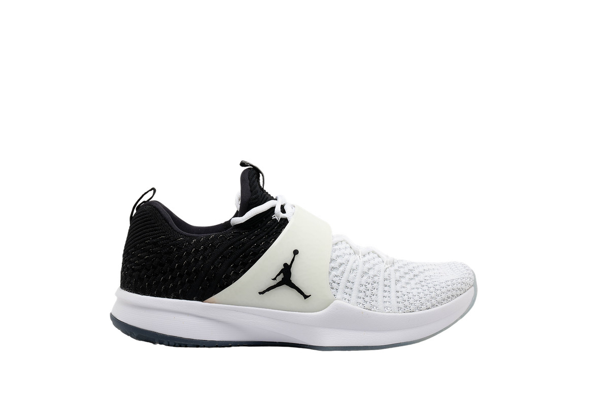 jordan trainer 2 flyknit unc