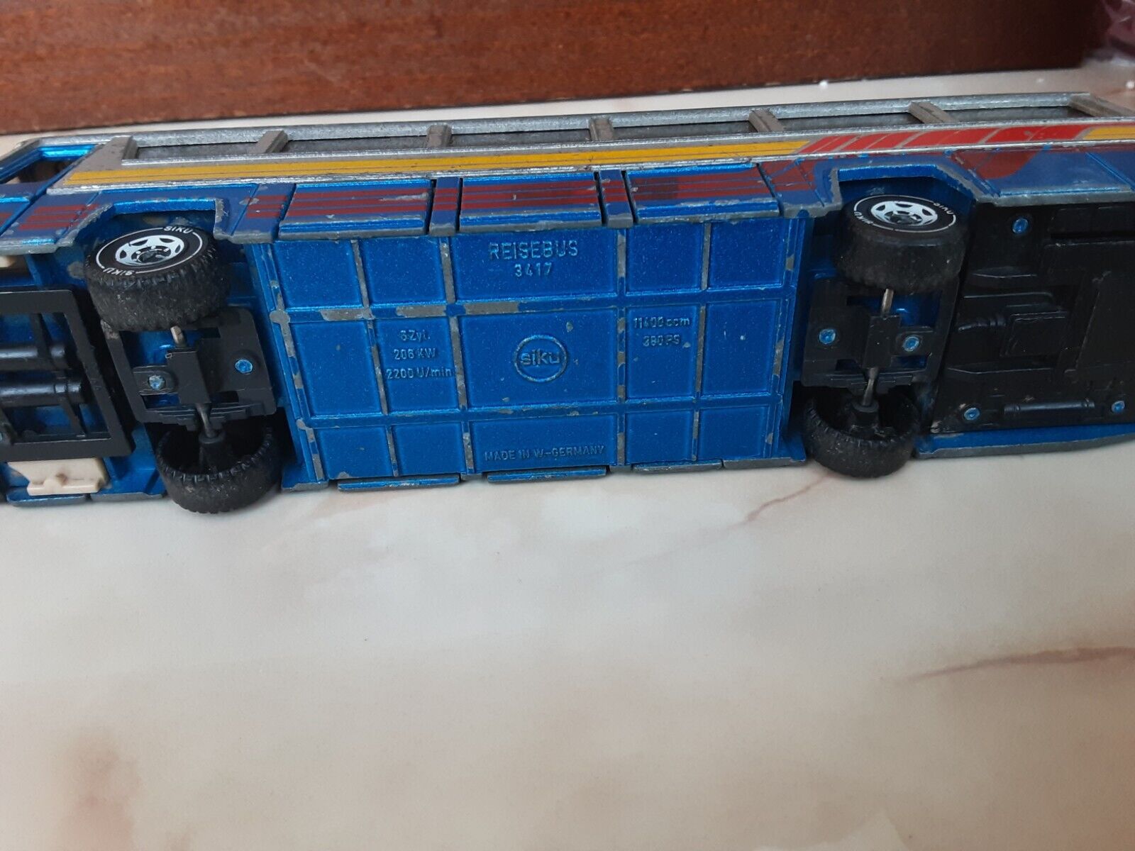 Picture 8 of 9