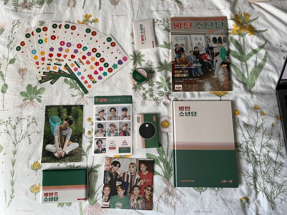 BTS Season's Greetings 2021 Official DVD + Photo Booklet + Photo