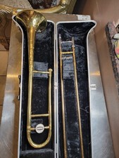 BUNDY TROMBONE w Case