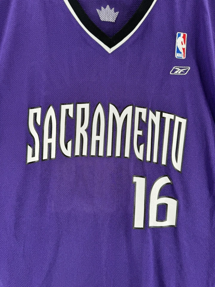 Camiseta deportiva vintage Reebok Peja Stojakovic #16 Sacramento Kings talla L rara Foto 3 de 4
