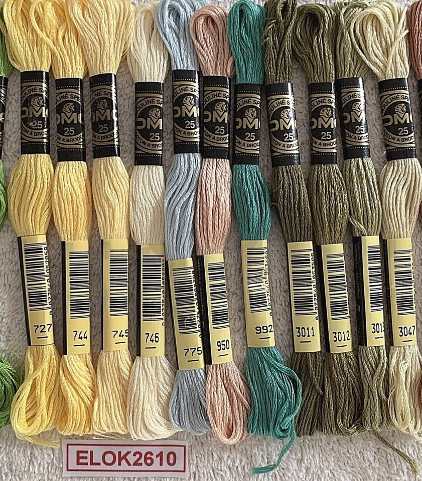 DMC Embroidery Floss Thread Cotton 8.7 Yards 25 Skeins Mixed Colors No Duplicate - Image 4 of 4