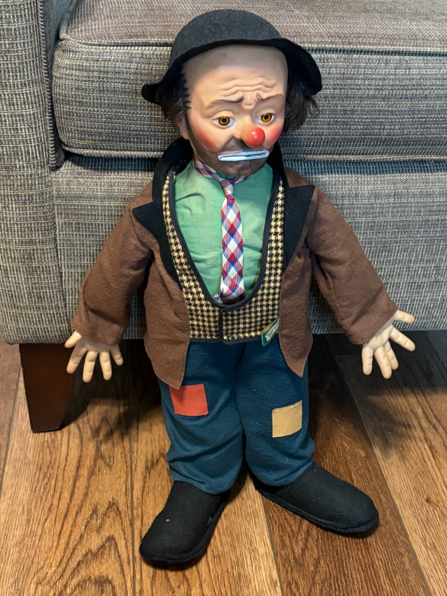 Emmett Kelly's 20