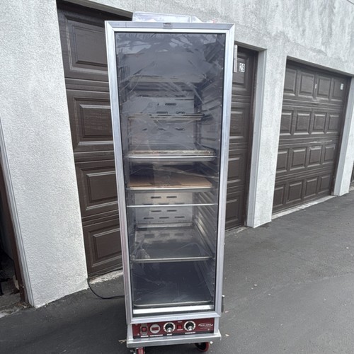 Win-Holt Full Height Dough Proofing Cabinet Clear Door Insulated Lip Load