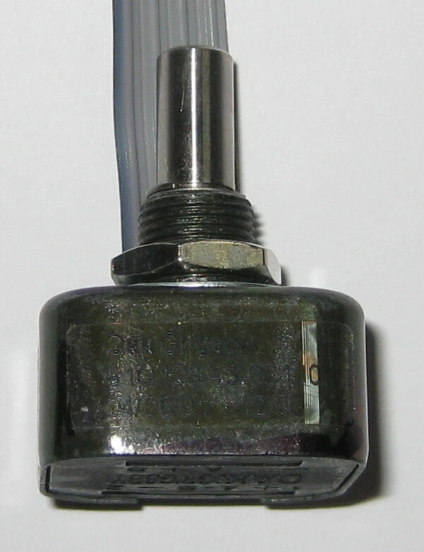 Oak / Grigsby Rotary Encoder - 128 Pulse/Rev - 91Q128 - 2 CH Full Quadrature - Image 2 of 4