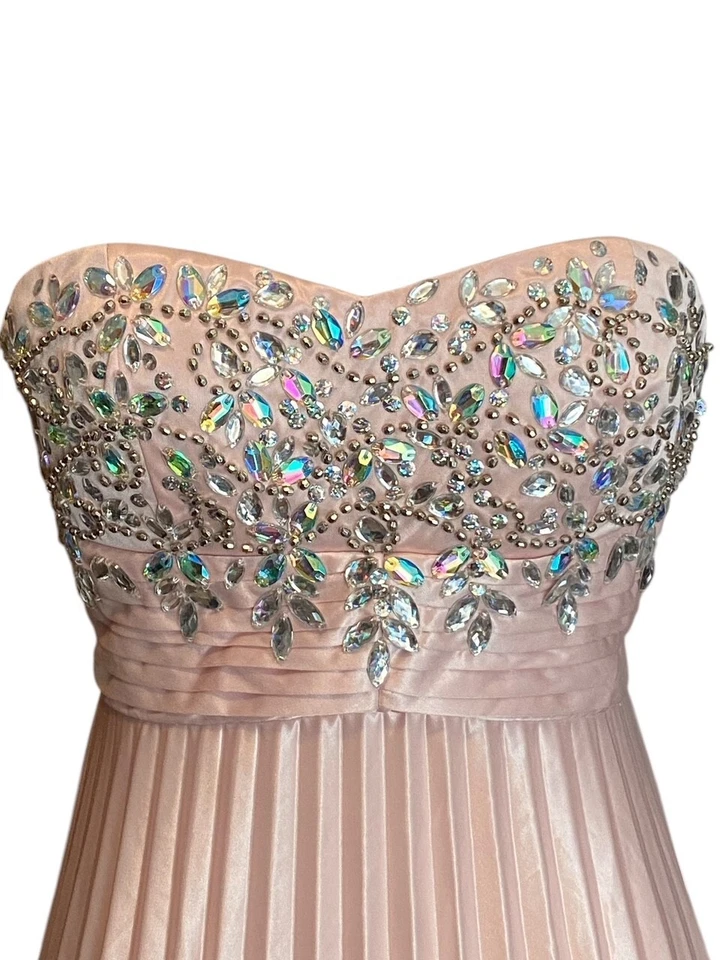 Vestido de graduación My Michelle sin tirantes formal rosa claro TALLA 5 con joyas nuevo con etiquetas Foto 2 de 4