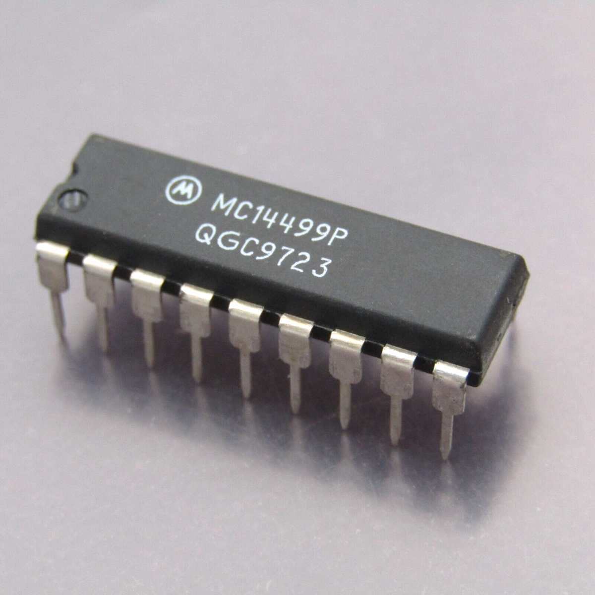 MC14499P Vintage Motorola 7-Segment LED Display Decoder/Driver
