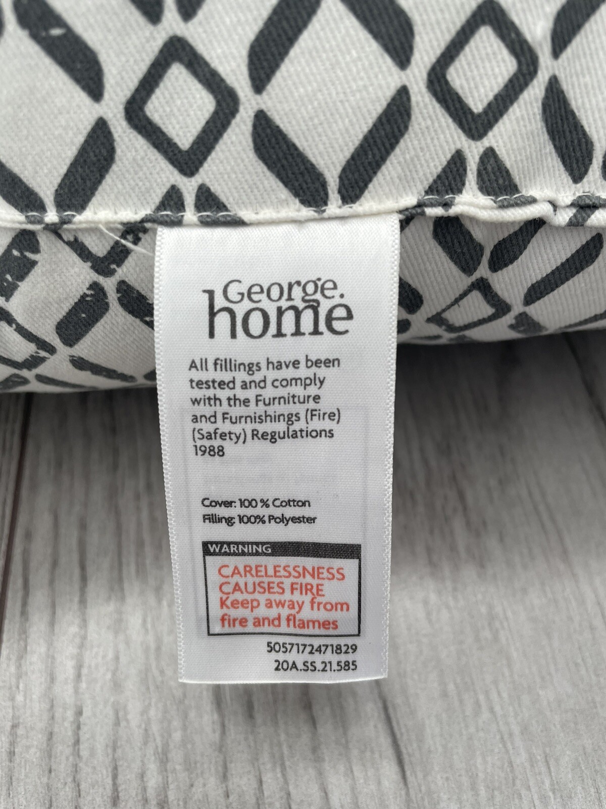 ASDA Monochrome Outdoor Cushions x2 eBay