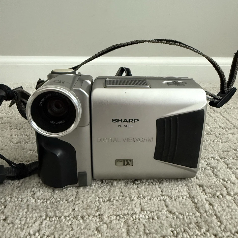 Sharp VL-SD20U MiniDV Camcorder 100X Zoom Sony DVC Video Transfer TESTED VGC - Image 4 of 4