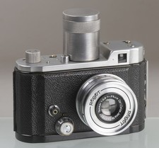 Berning Robot II + Carl Zeiss Jena Tessar_vintage German motor drive 35mm camera