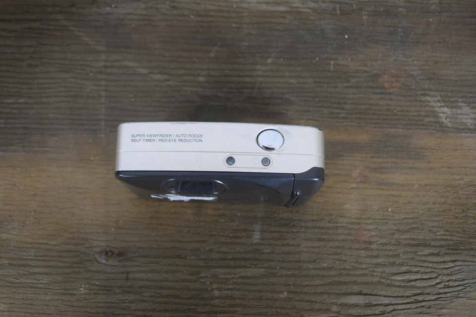 Nikon AF250SV 35mm Film Camera Point & Shoot 28mm Lens Flash Made Japan AF - Image 3 of 4