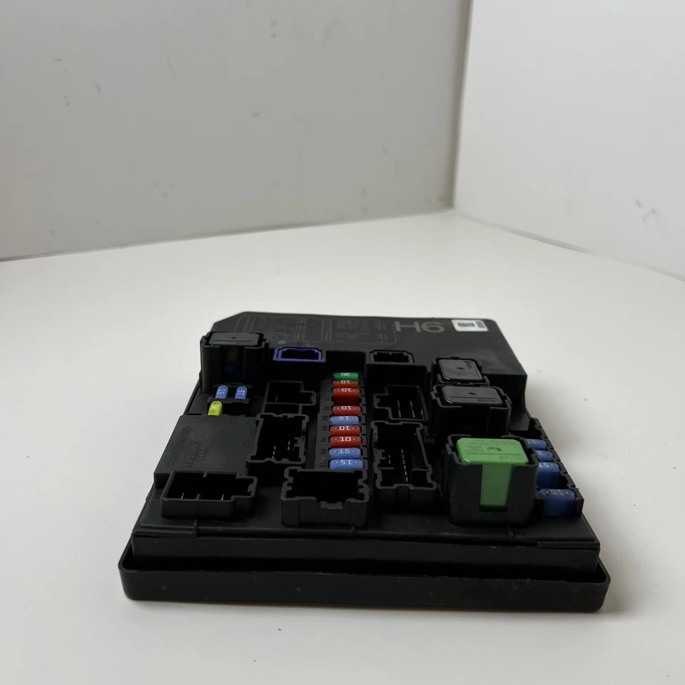 Nissan Sentra 2014 IPDM motor caja de fusibles 284B73RA3B fabricante original Foto 4 de 4