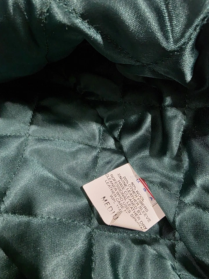 Chaqueta BOMBARDERA DE CUERO LANA VERDE UNIVERSITARIA UNIVERSAL PICTURES STUDIO MEDIANA DE COLECCIÓN Foto 3 de 4