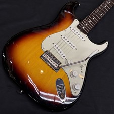 Fender MIJ Traditional II 60s Stratocaster 3CS Used Basswood Body Maple Neck
