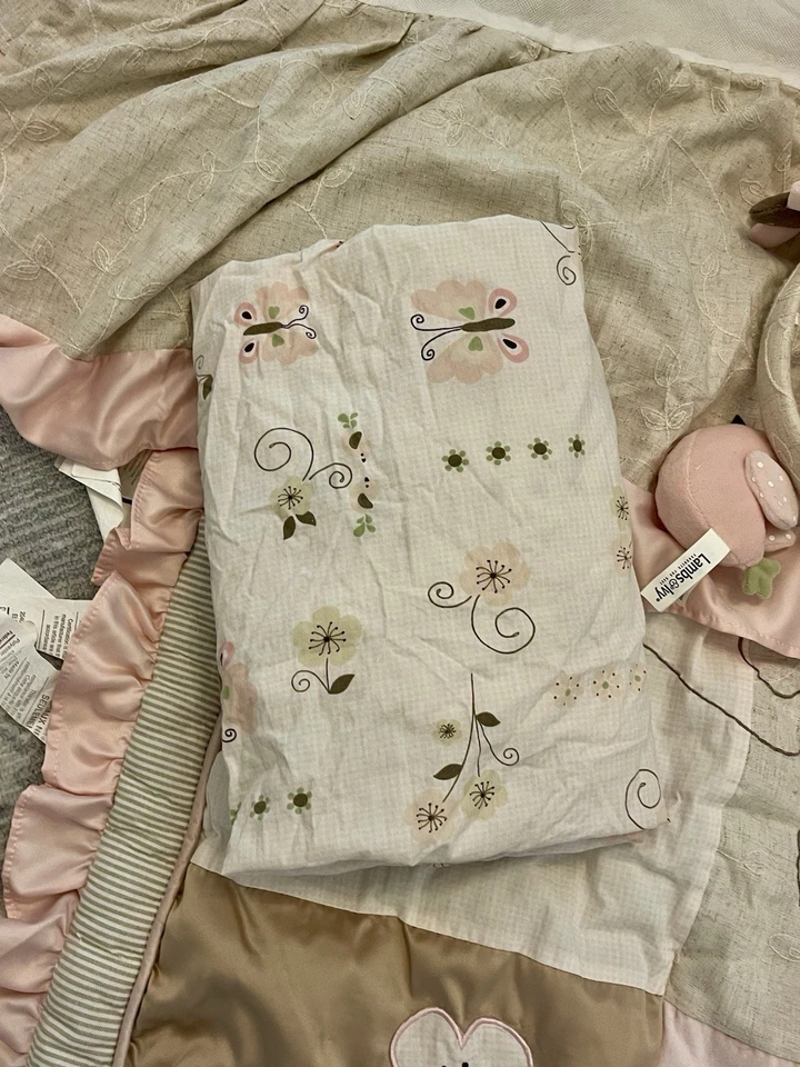Lambs & Ivy 6 件套儿童房婴儿床婴儿床上用品套装粉色蝴蝶鸟花卉 — 第 4/4 张图片