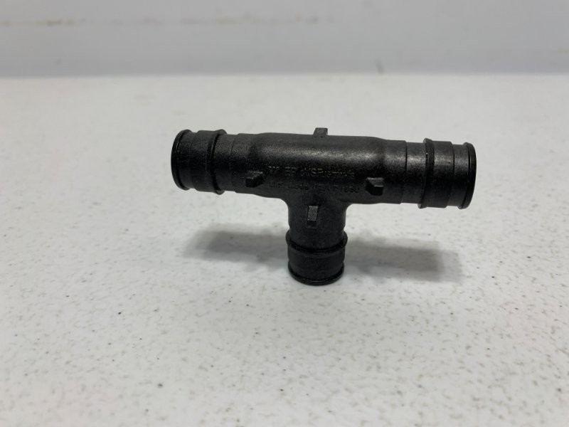 Uponor 1/2" x 1/2" x 1/2" Tee Fitting PEX Expansion (lot of 15)