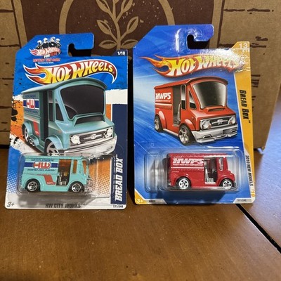 (2) Hotwheels Bread Box Truck HW City Works / 2010 New Model Read Description