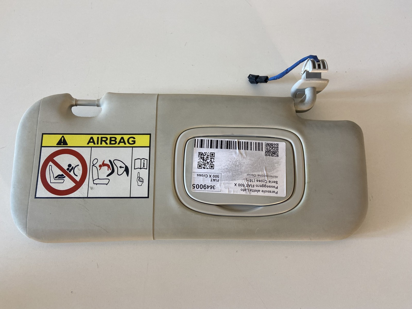 PARASOLE ALETTA LATO PASSEGGERO PER FIAT 500 X Serie Cross 735753368 (16>)