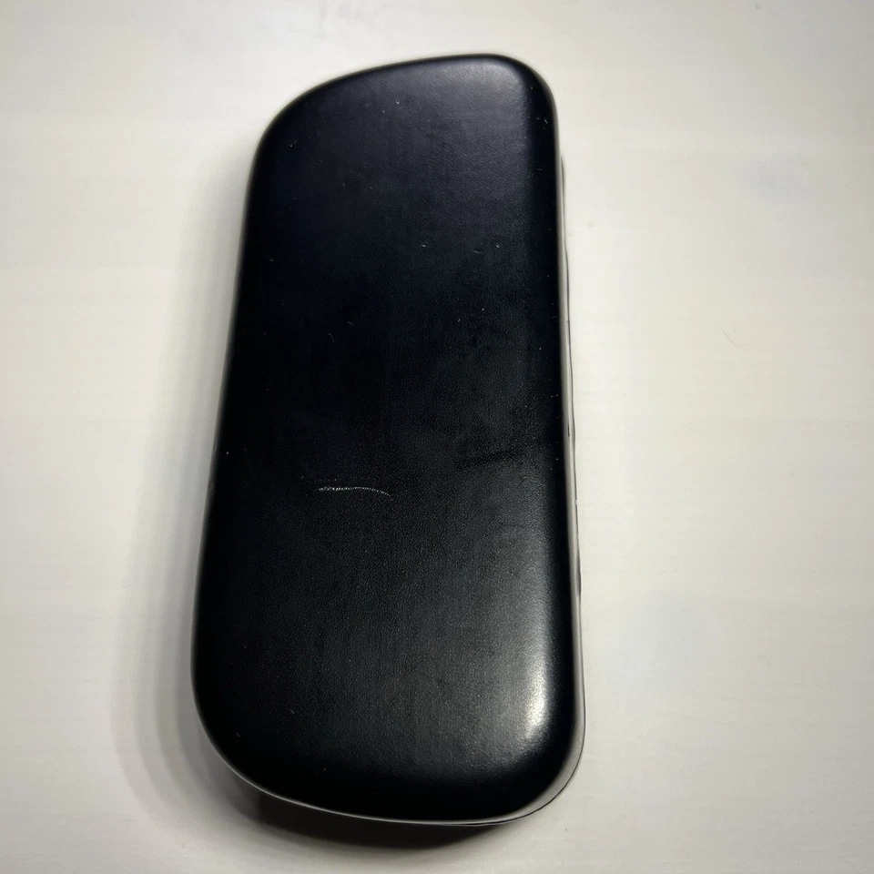 Estuche para gafas Coach New York negro con cubierta dura Foto 4 de 4