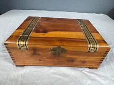 Vintage 1940's Handmade Dovetail Knick Knack Wooden jewelry Storage Box 10"