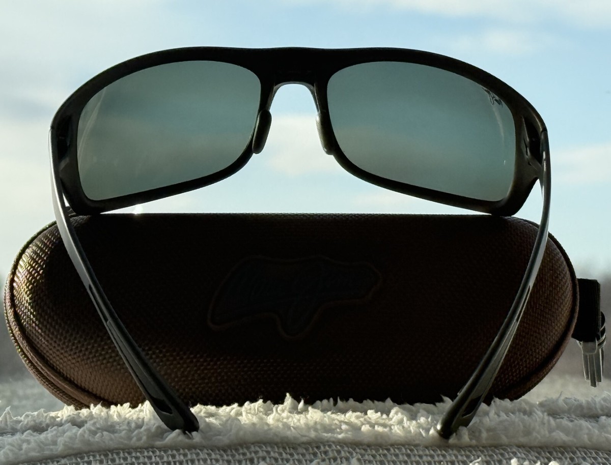 Maui Jim Big Wave MJ 440 2M Matte Black Frame + Grey  display picture 2