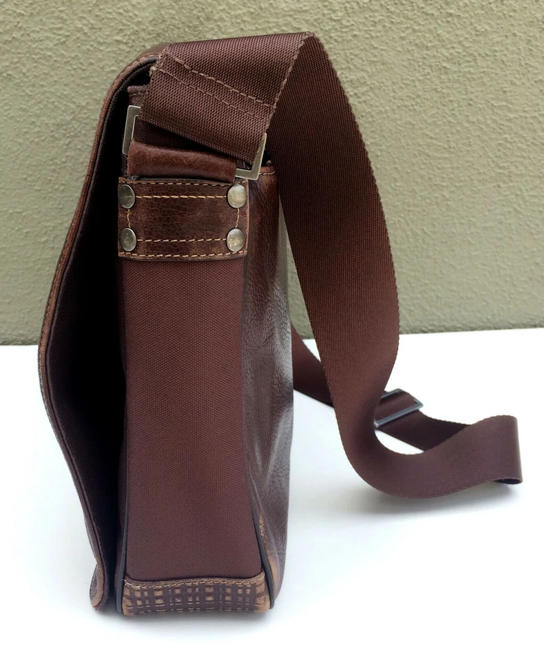 Boconi Marrón Cuero Garth Delgado Bolso Mensajero Bolso para Laptop con Correa para el Hombro Foto 4 de 4