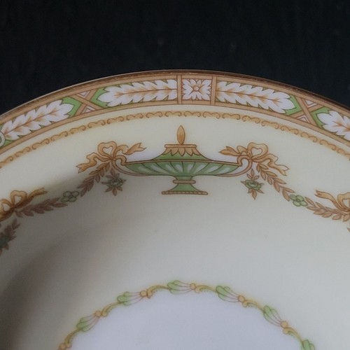 Vtg Noritake Japan 3852 "Lorento" Berry Bowl Gold Details Green Tan Urns Swags - Picture 2 of 7