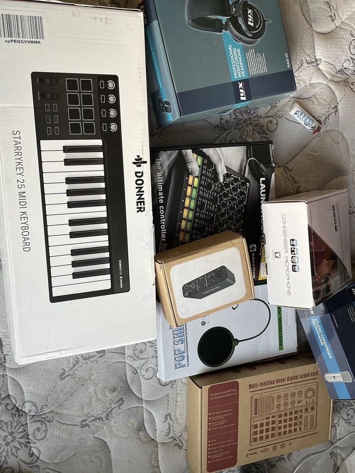 studio equipment - Image 3 of 4