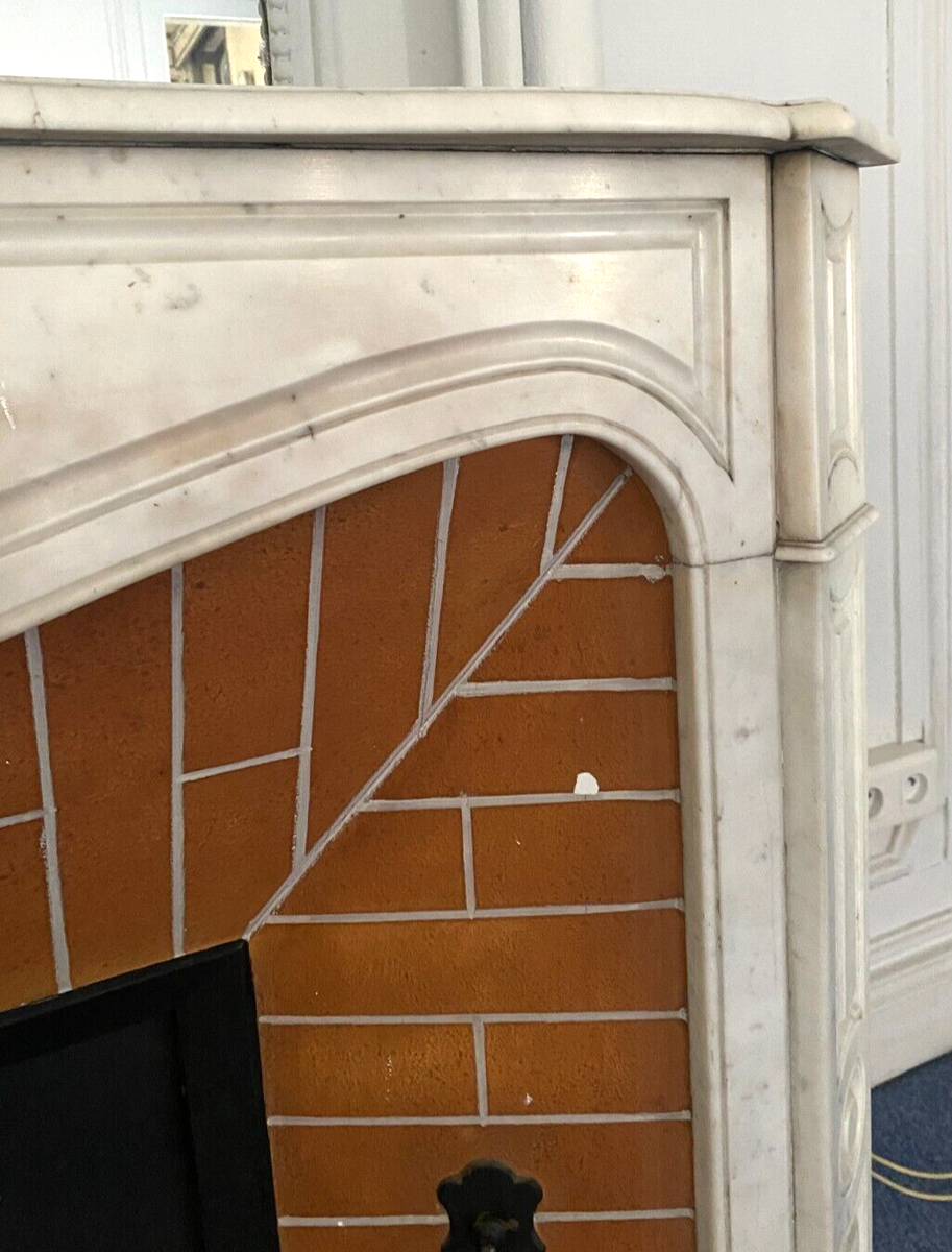 Cheminée D'âtre Capucine En Marbre Noir - Jambages à Cannelures - XXe Siècle - Occasion