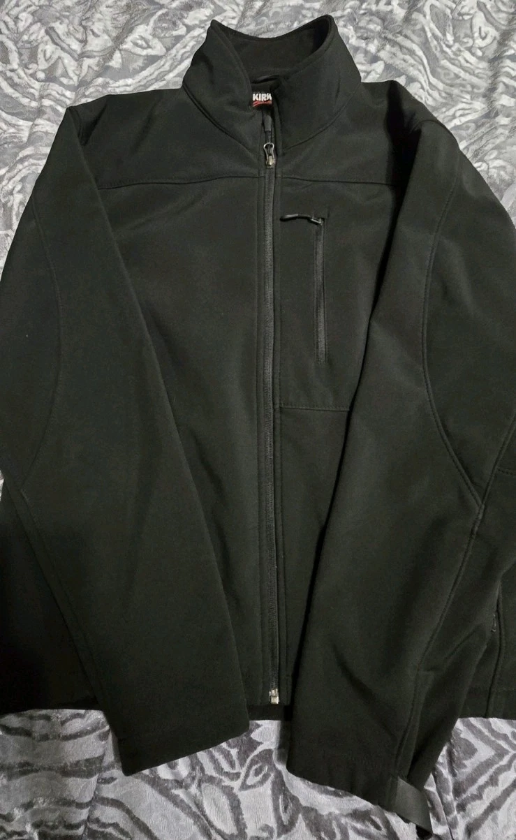 Kirkland Signature Men's XL Black Softshell Jacket Fleece Lined Water Resistant