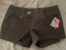 NWT No Boundaries Cargo Shorts Juniors Size 9 Brown Utility W Pockets Mid Rise