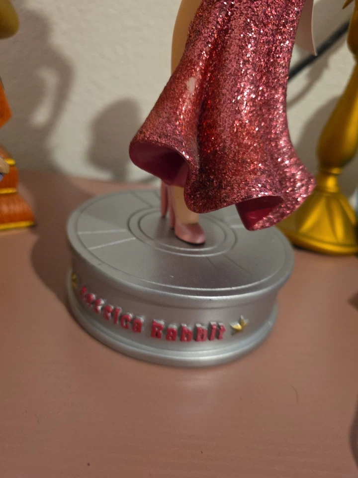 Figura de conejo Jessica de la colección de escaparate Disney Foto 2 de 3