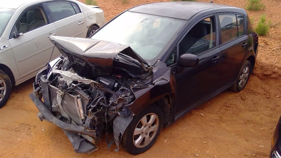 Transmission Shifter Assembly Automatic 1.8L Fits 08-12 Nissan Versa OEM - Image 2 of 4