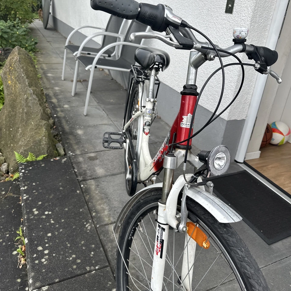 Pegasus Kinderfahrrad 24 Zoll Rot Weiss 3 Gangschaltung Gebraucht - Bild 4 von 4