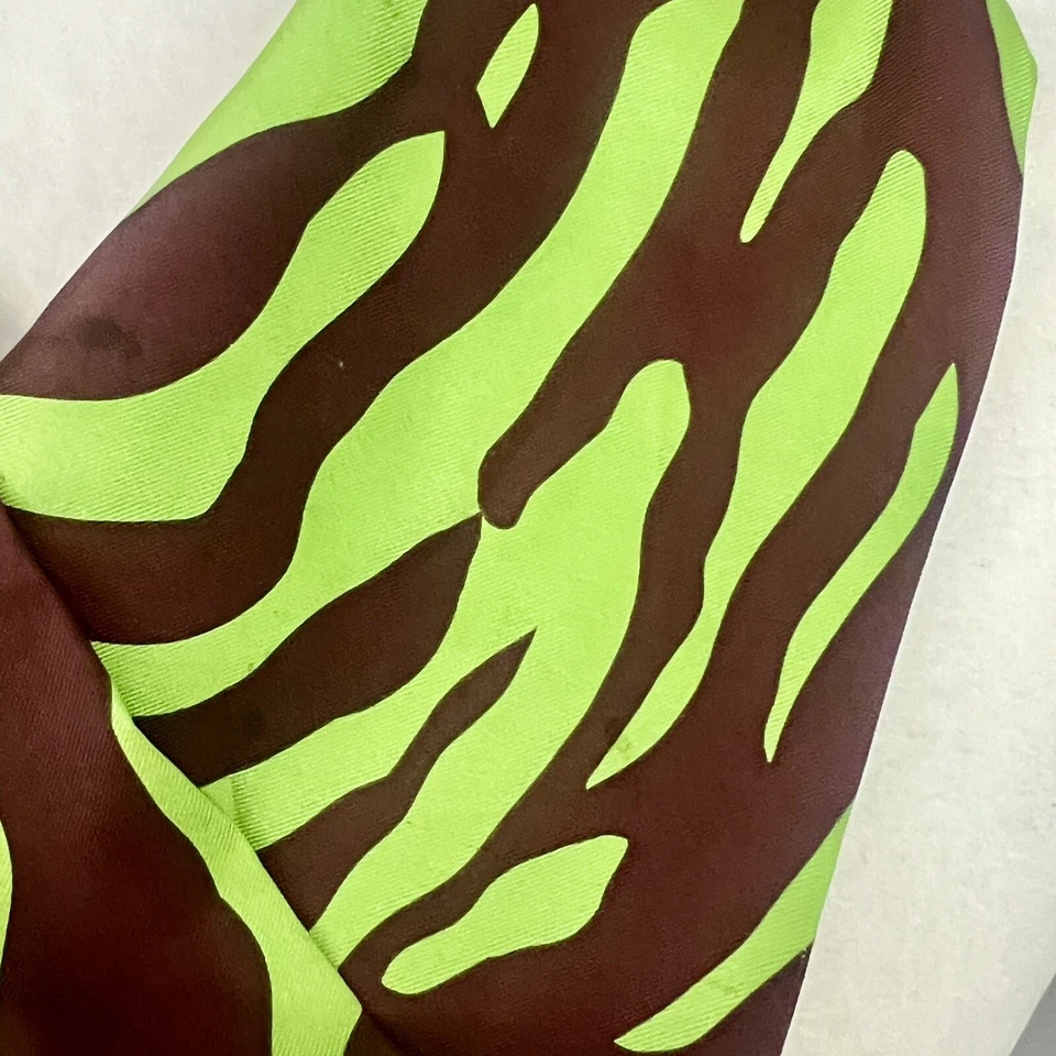 Lola Faturoti Loves - Collar de seda de tela vintage de diseñador - verde + marrón Foto 3 de 4