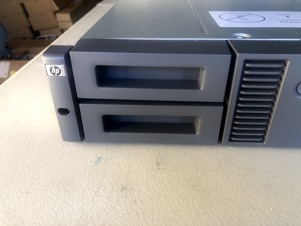 HP Storageworks MSL2024 Tape Library LVLDC-0501/  1X LTO5 2U - Image 4 of 4