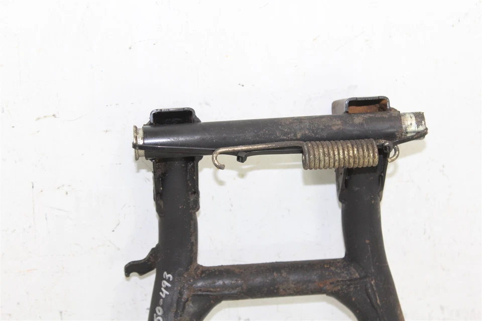 1982 年本田 V45 Sabre VF750S 中心支架支架中支架带弹簧 — 第 2/4 张图片