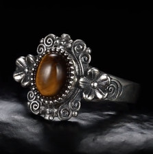 S925 sterling silver natural tiger's eye gemstone patterned open ring for women.
