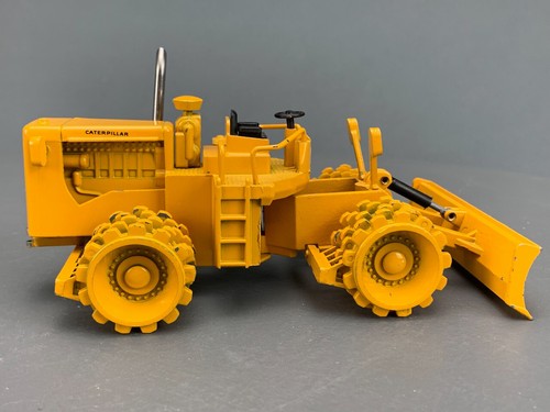 Vintage 1/50 NZG Diecast Caterpillar 825B Compactor D0855 - Picture 6 of 12