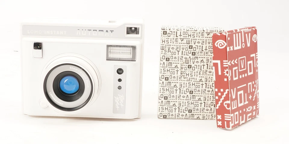 Lomography Instant Automatic 35mm Focal Length Camera (Bora Bora Edition White) - Image 3 of 4