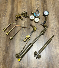 UNI-WELD Acetylene Gas Welding & Cutting Torch Kit w/ Regulator, Gauges, Tips