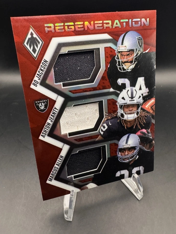 Phoenix 2025 - Ashton Jeanty, Bo Jackson, Marcus Allen triple parche rojo/249 radiocontrol Foto 2 de 4