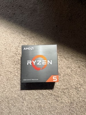 AMD Ryzen 5 5600X Desktop Processor (4.6GHz, 6 Cores, Socket AM4) 