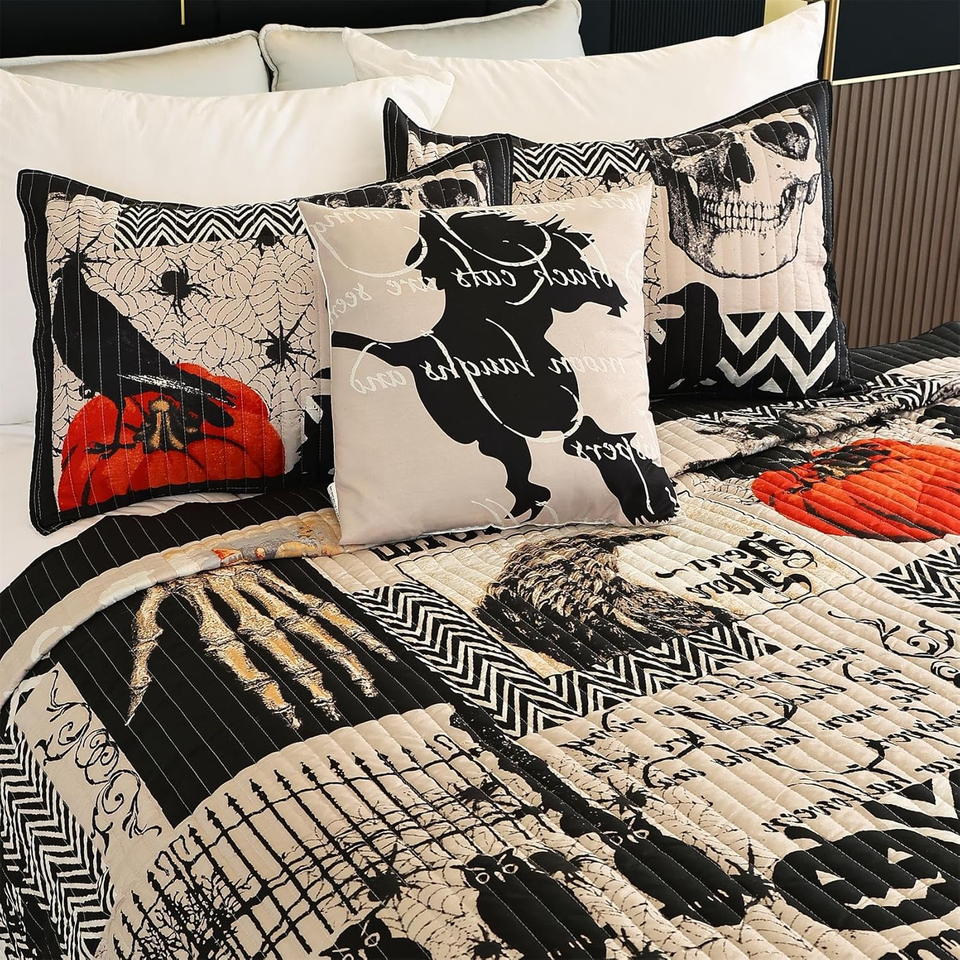 Halloween Quilt Set Queen Size,Black Orange Reversible Quilt Bedding