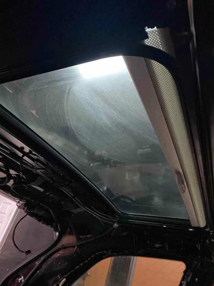 Cristal techo corredizo panorámico Audi Q7 - cristal trasero solo se adapta a AUDI Q7 2008-2015 Foto 2 de 4