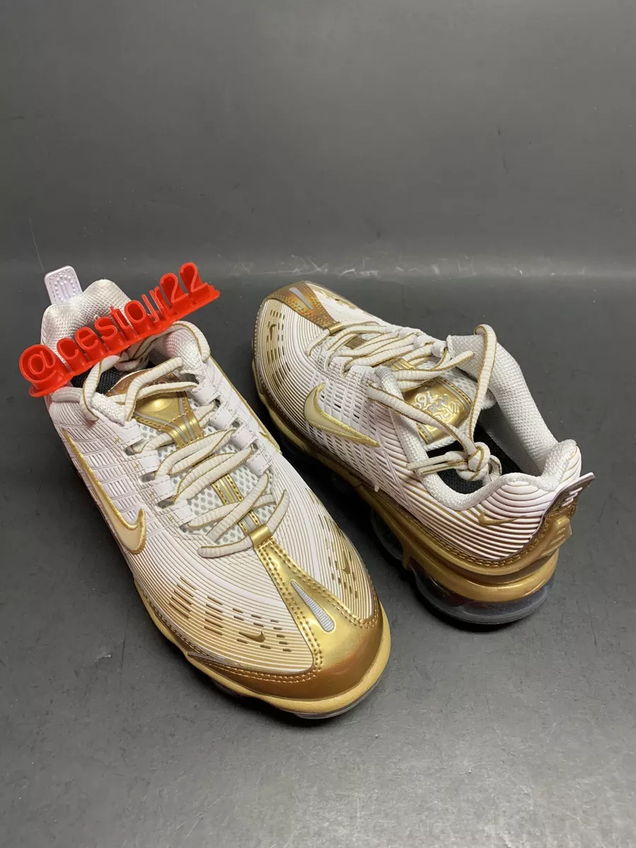 Nike vapormax white and gold hot sale