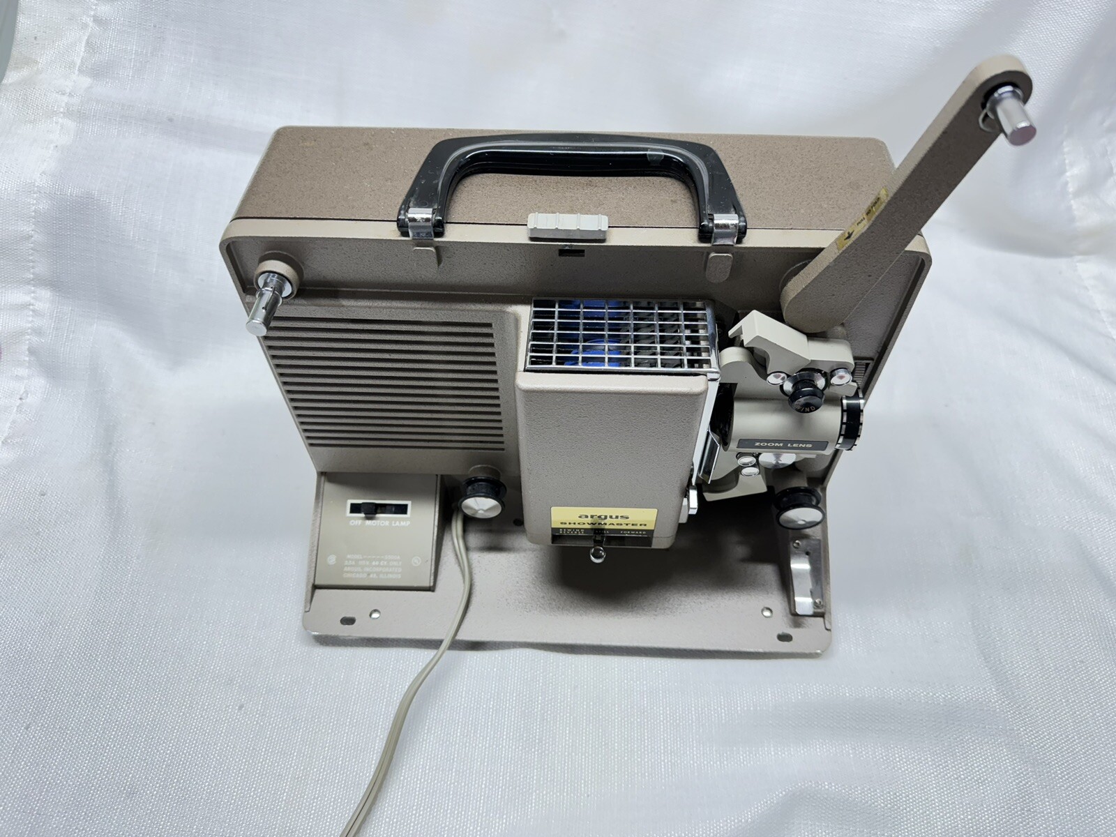 Vintage Argus 500 AZ Portable 8mm Film Reel Auto Load Movie Projector w ...