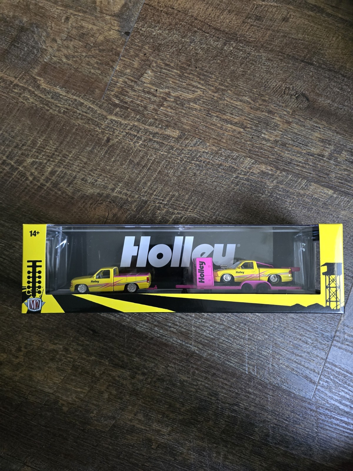 M2 Machines Holley 1:64 1992 C1500 SS 454 & 1995 S10 Hauler Yellow/Pink