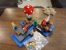 2017 LEGO Minecraft: The Mushroom Island (21129) complete; no instructions/box